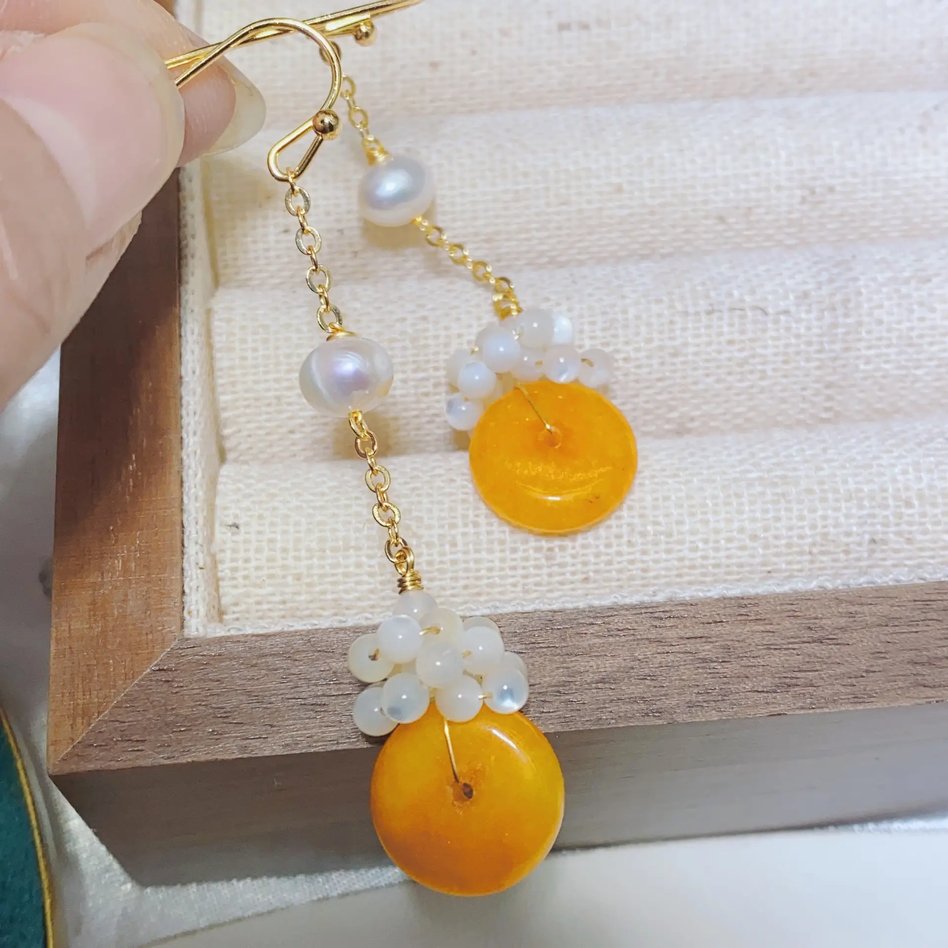 Fairy Palace Style Gold Jade Earrings Set — feature 1