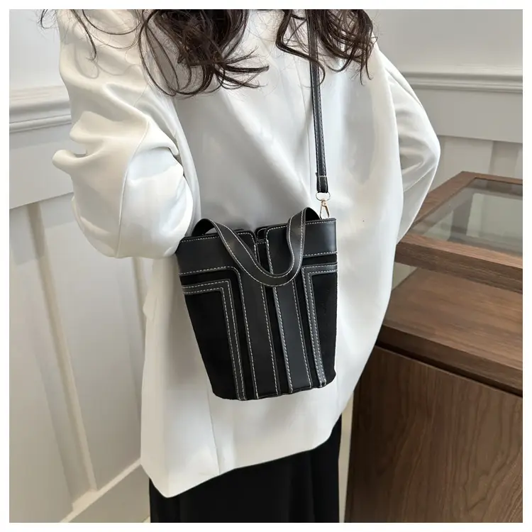 Women Korean Style Shoulder Messenger Bag 2024 New — feature 10