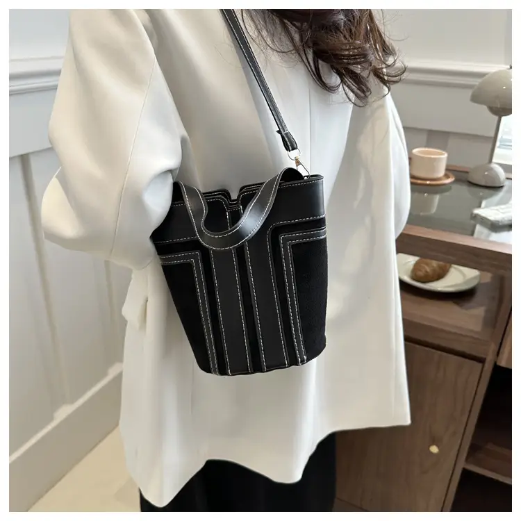 Women Korean Style Shoulder Messenger Bag 2024 New — feature 9