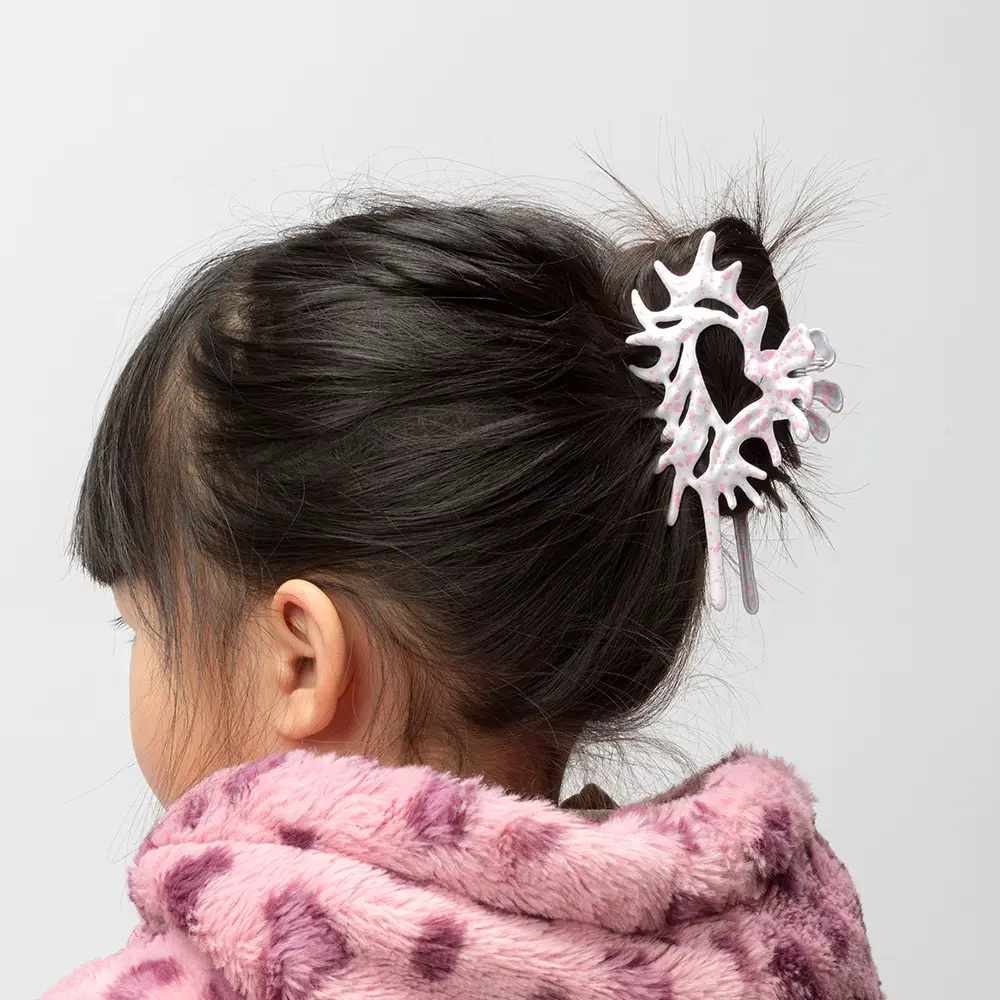 Multi-Color Shark Clip Hairpin with High-End Design — feature 3