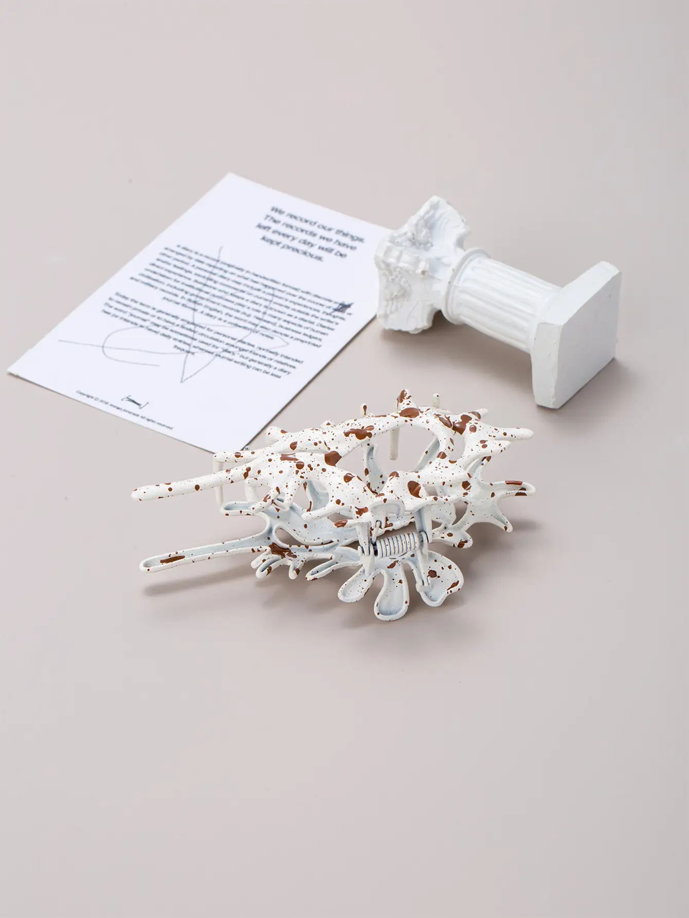 Multi-Color Shark Clip Hairpin with High-End Design — feature 9