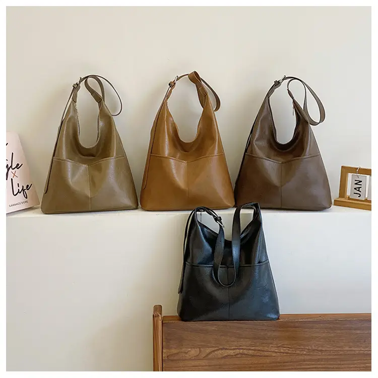 Vintage Women's Black Leather Shoulder Bag 2024 — feature 21