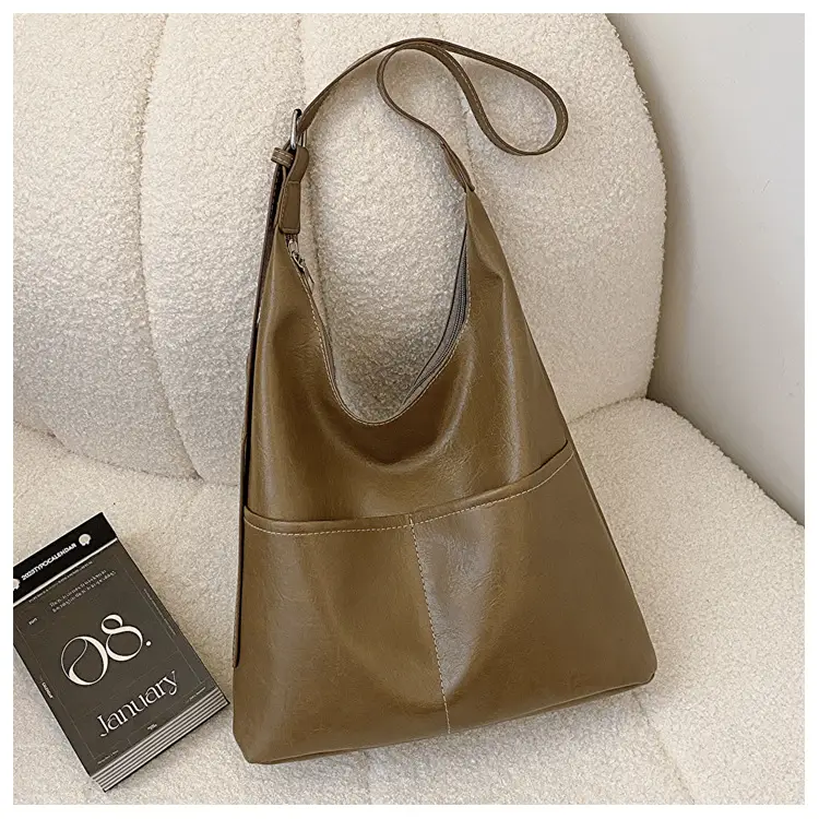 Vintage Women's Black Leather Shoulder Bag 2024 - Image 4