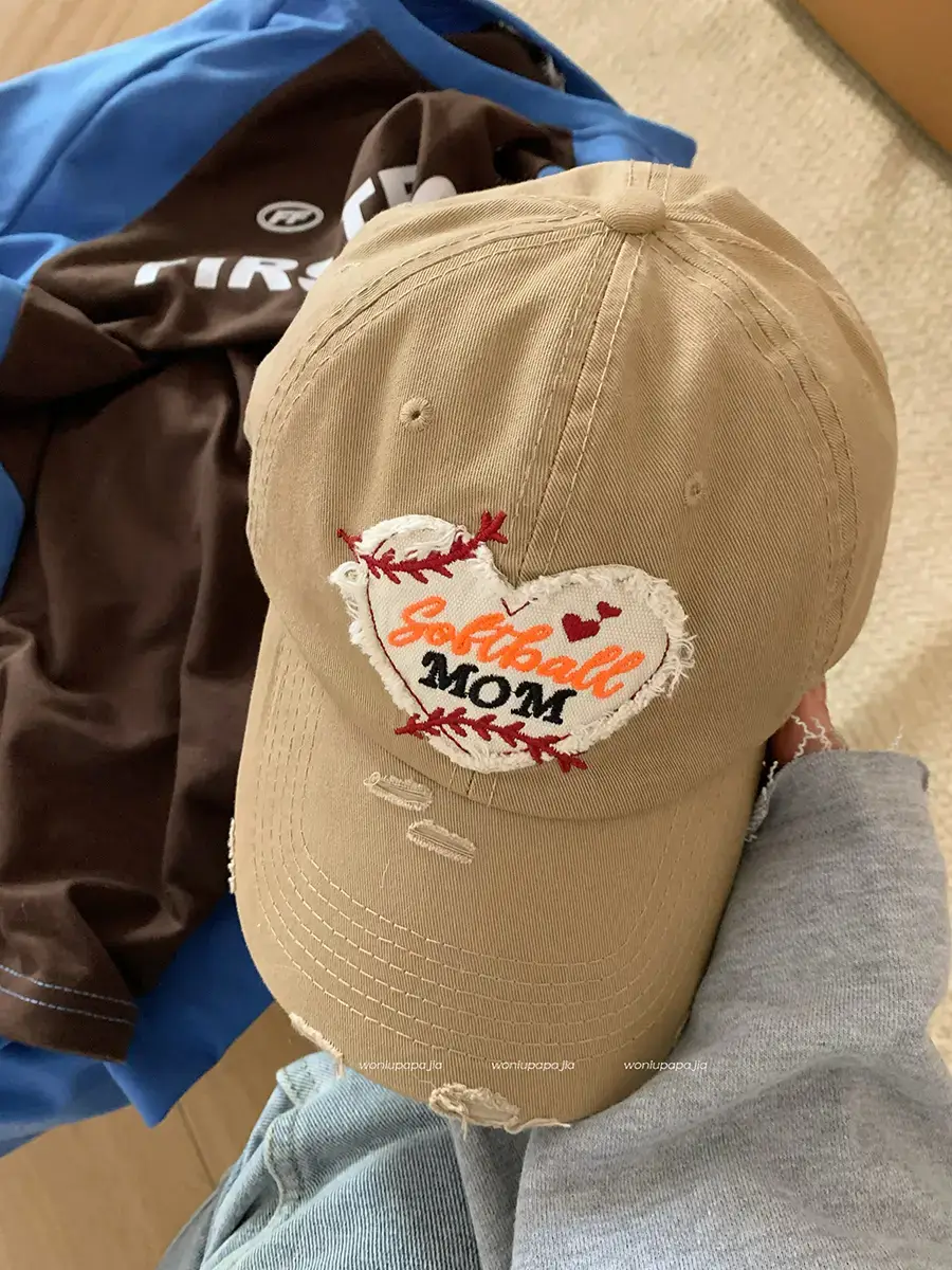 Women Korean Letter Heart Cap Spring Summer Baseball Cap - Image 2