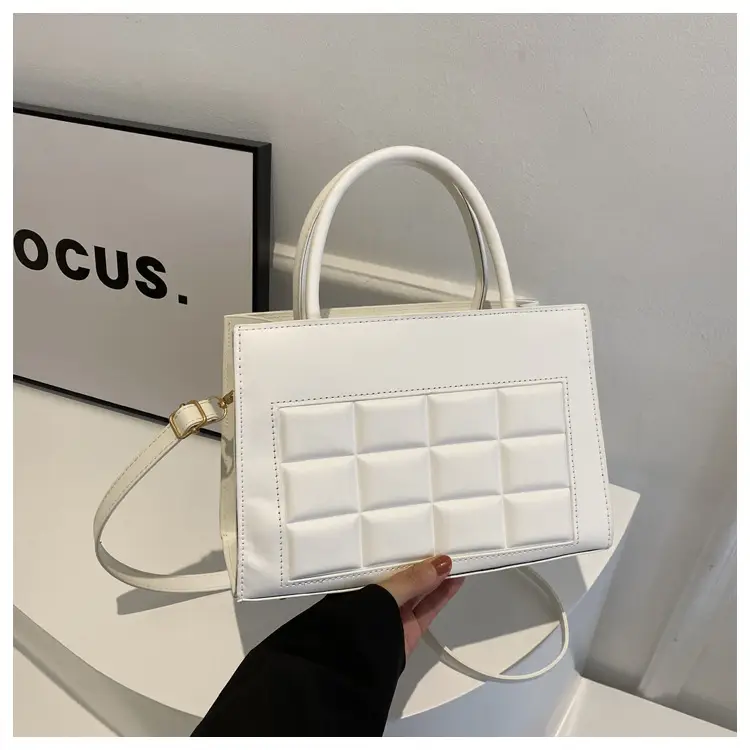 Women Plaid Bag Retro Contrast Shoulder Messenger 2024 — feature 10