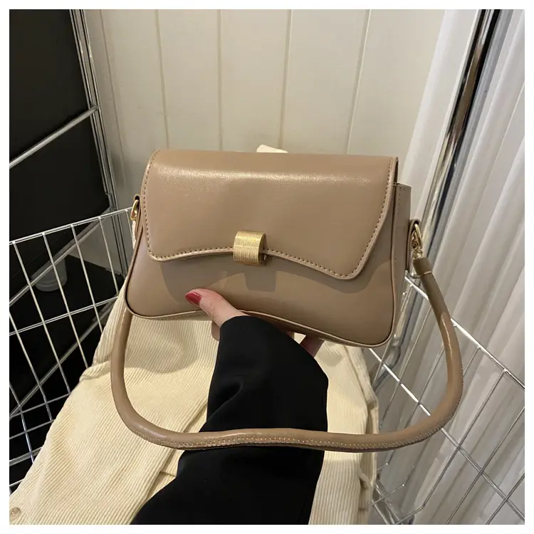 Black Leather Crossbody Bag for Women 2023 New Arrival - Image 3