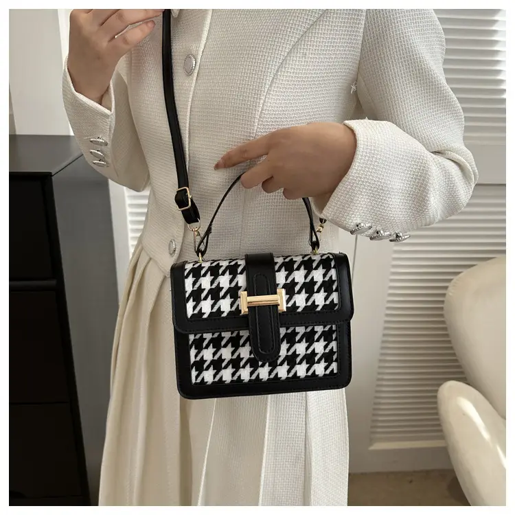 Houndstooth Black Textured Shoulder Bag Women 2024 — feature 20