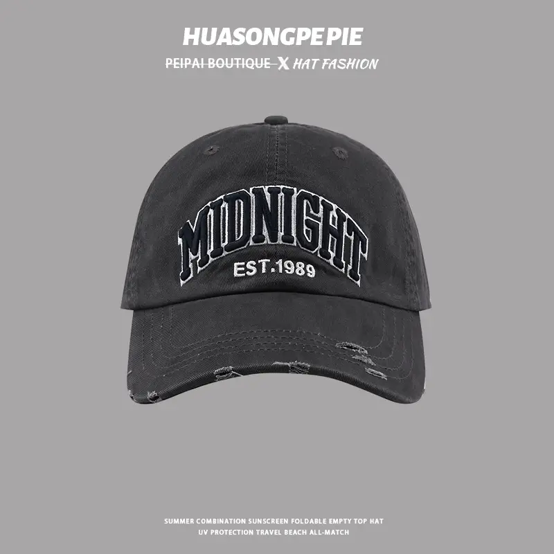 Mooning Print Cotton Cap Black — feature 9