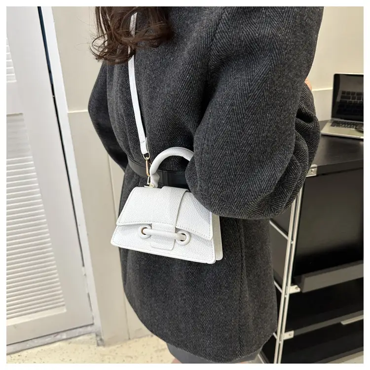 Yellow Leather Shoulder Bag for Women 2024 — feature 13