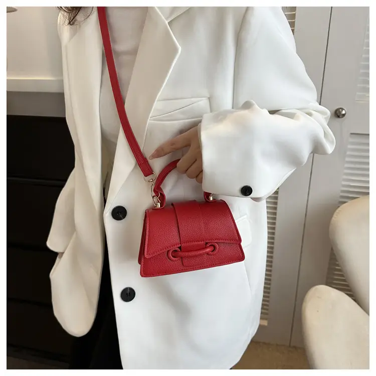 Yellow Leather Shoulder Bag for Women 2024 — feature 16