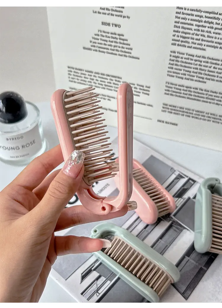Foldable Travel Hair Comb for Straight & Curly Hair — feature 8