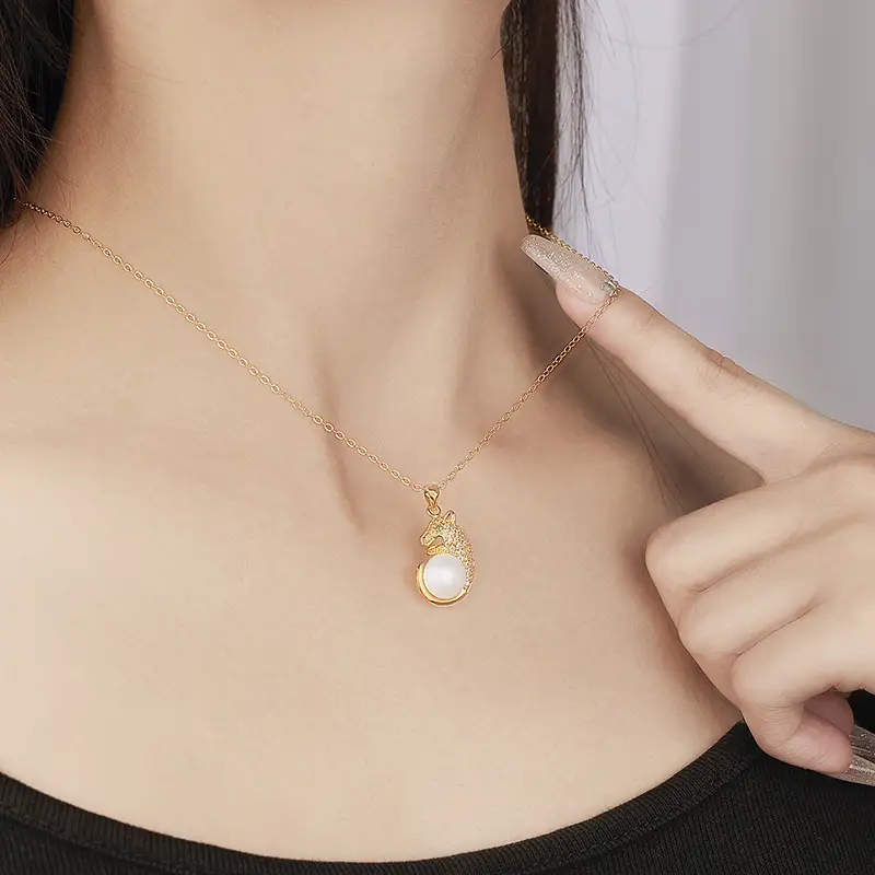 Leopard Head Zircon Pearl Necklace for Women - Image 2
