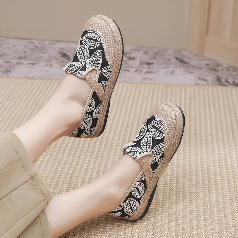 Spring New lazy slip-on fisherman shoes women's retro style linen round toe casual cotton and linen shoes old Beijing cloth shoes - Image 5