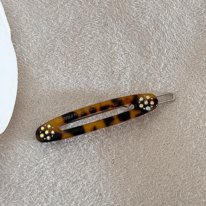 Korean Style Diamond Embroidered Hairpin Clip - Image 4