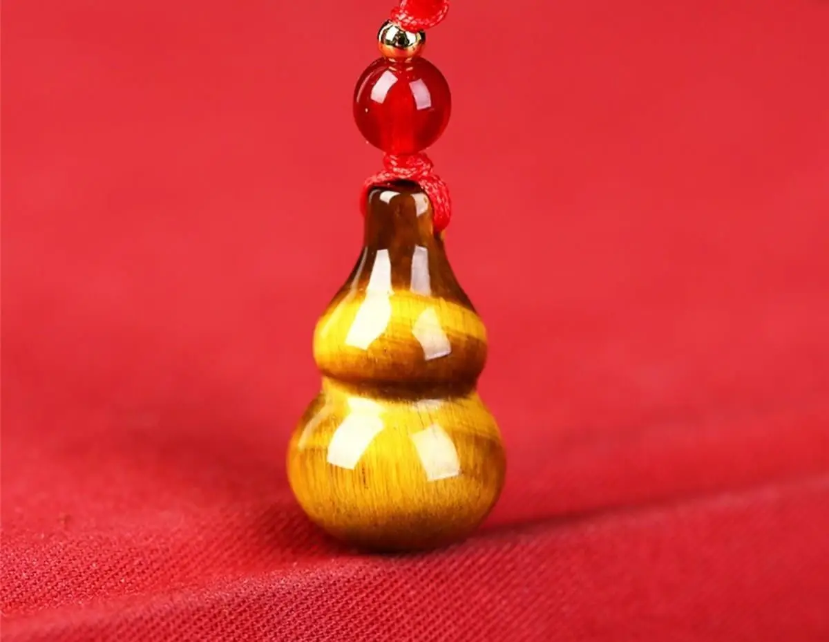 Yellow Tiger Eye Gourd Necklace for Men Women — feature 4