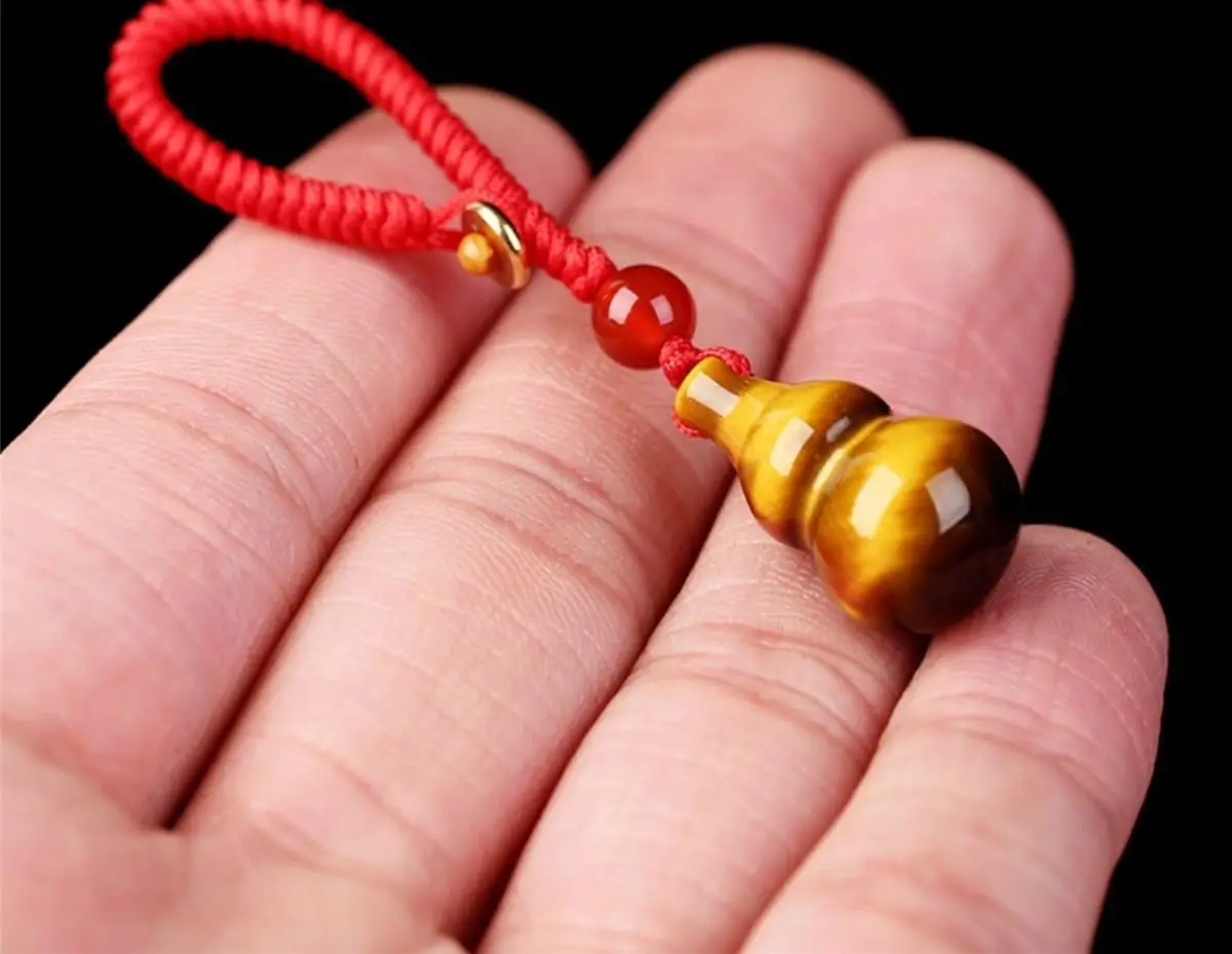 Yellow Tiger Eye Gourd Necklace for Men Women — feature 8