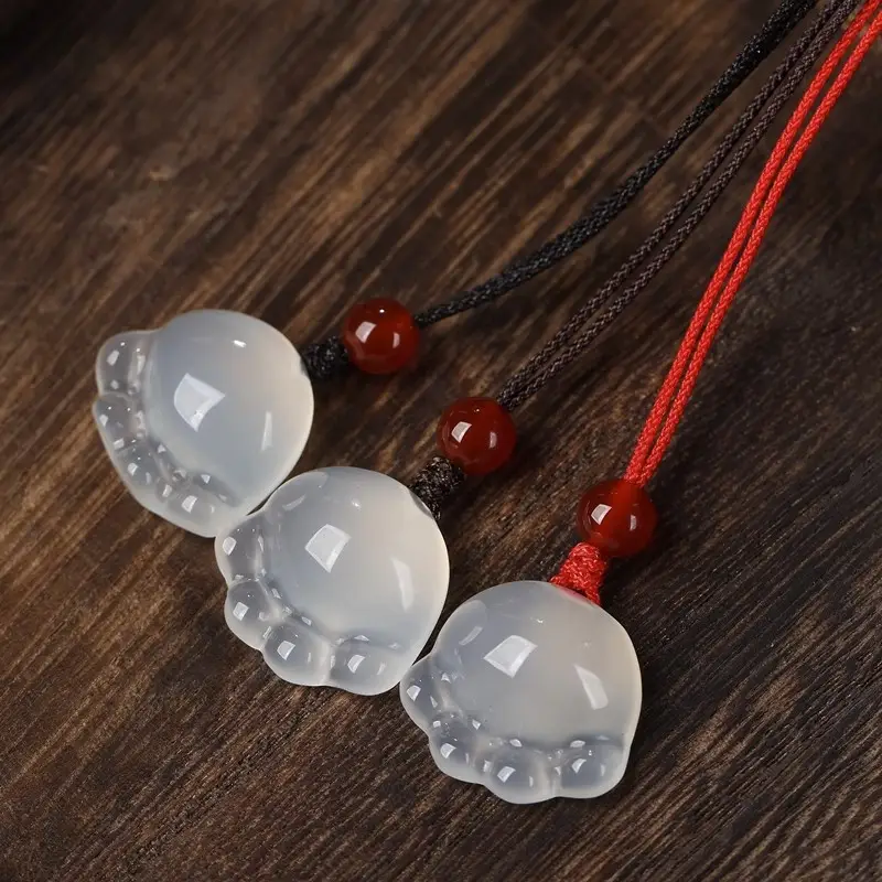 Cute Cat Paw Jade Pendant with Red Stone — feature 6