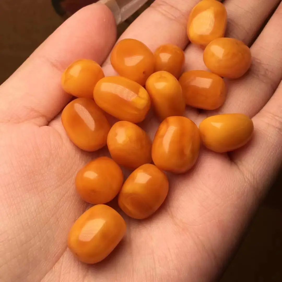 Natural Old Beeswax with Loose Beads for Play & Jewelry — feature 8