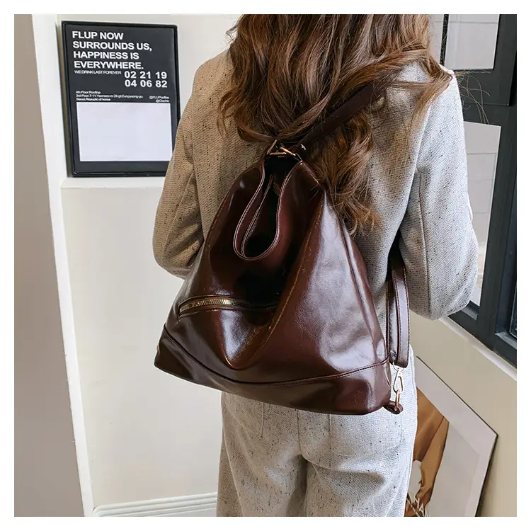 Women Large Capacity Black Tote Bag with Chain Strap — feature 12