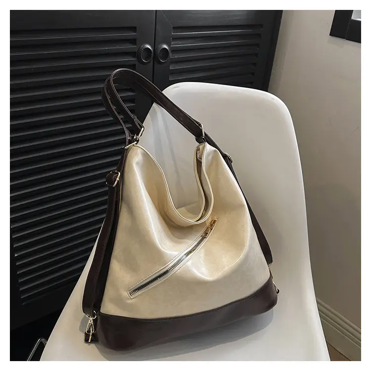 Women Large Capacity Black Tote Bag with Chain Strap — feature 23