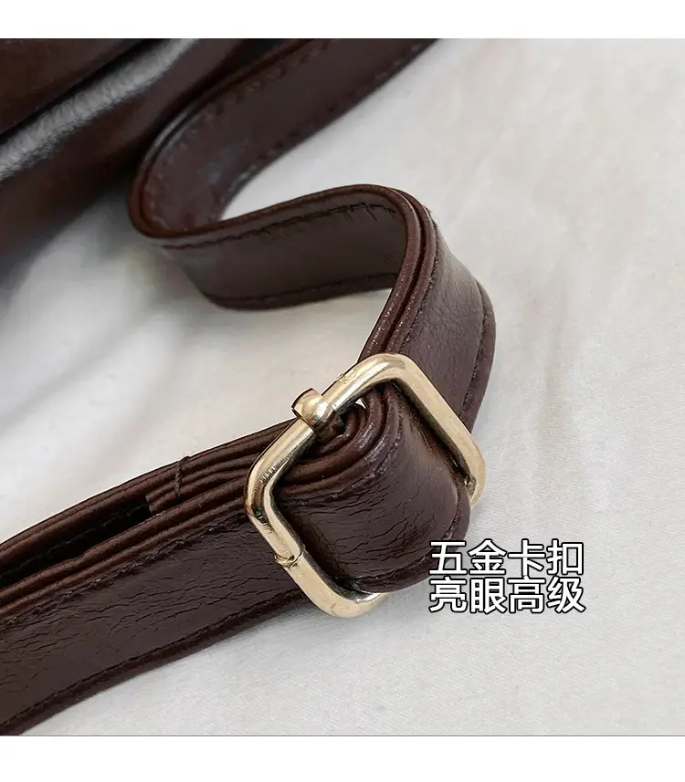 Women Large Capacity Black Tote Bag with Chain Strap — feature 6