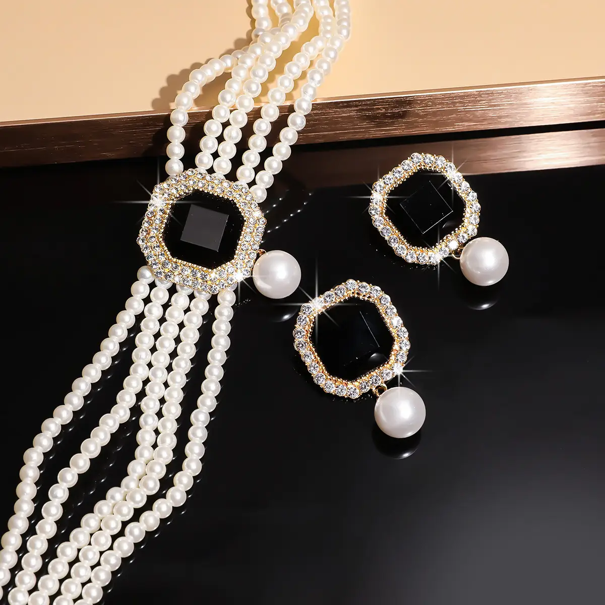Luxury Multi-Layer Pearl & Crystal Necklace Set — feature 18