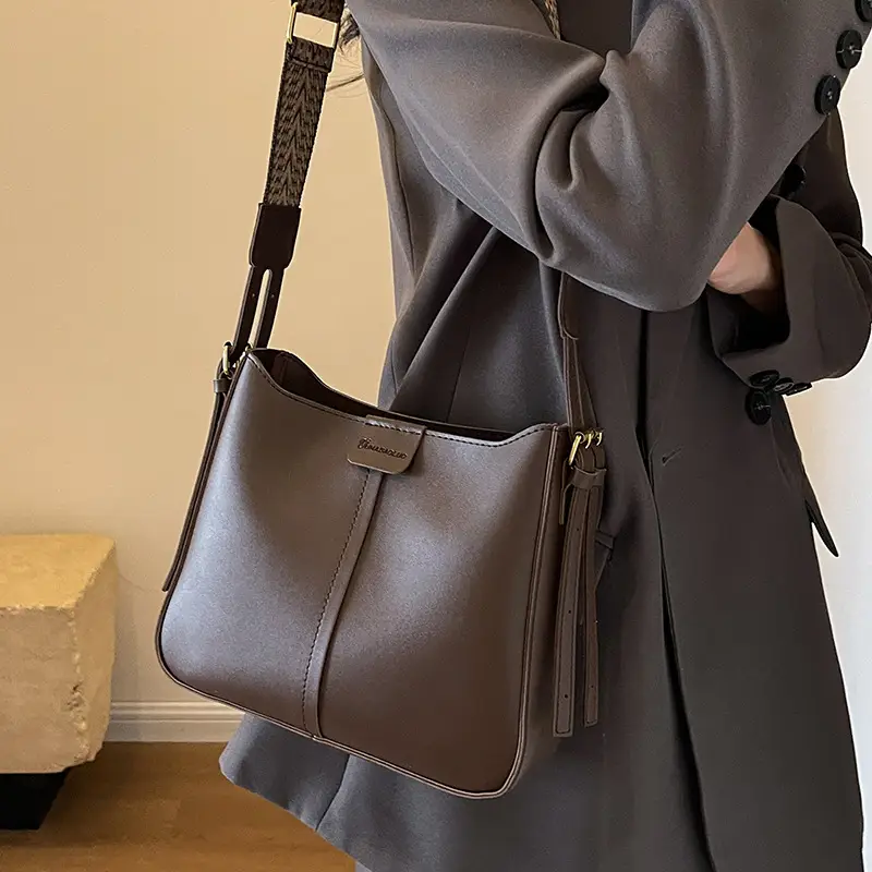 Korean Style Wide Strap Shoulder Bag for Women - Image 4