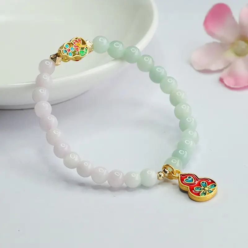Two-Tone Jade Bracelet for Women Green White Pearl — feature 9