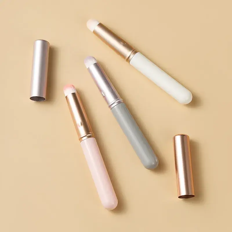 Mini Lip Brush Set of 5 Rose Gold & Pink - Image 5