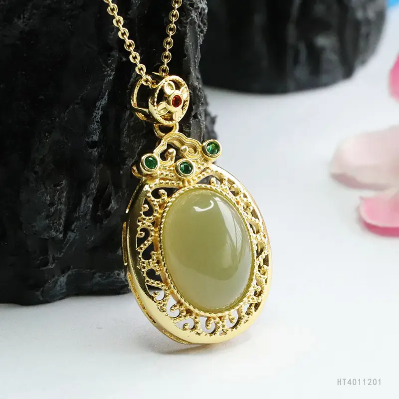 Guan Yu Jade Pendant Necklace Clear Water Jade Vintage Gold - Image 5