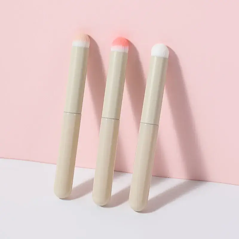 Mini Portable Lip Brush for Girls & Women — feature 4