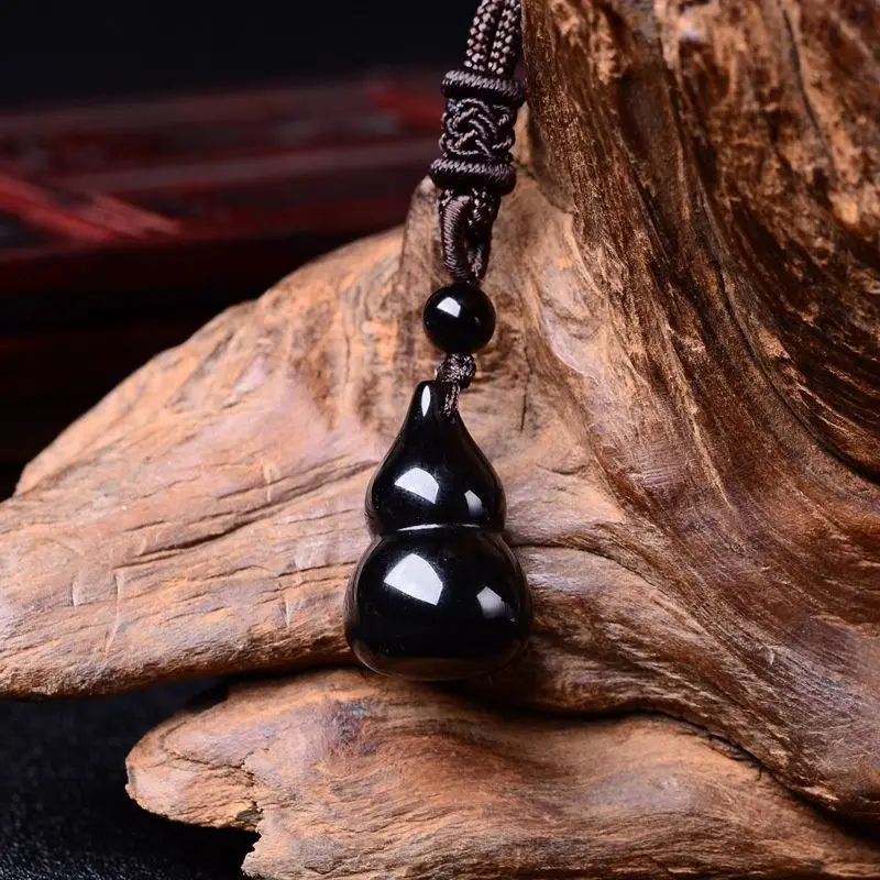 Obsidian Gourd Pendant Necklace for Men Women — feature 4