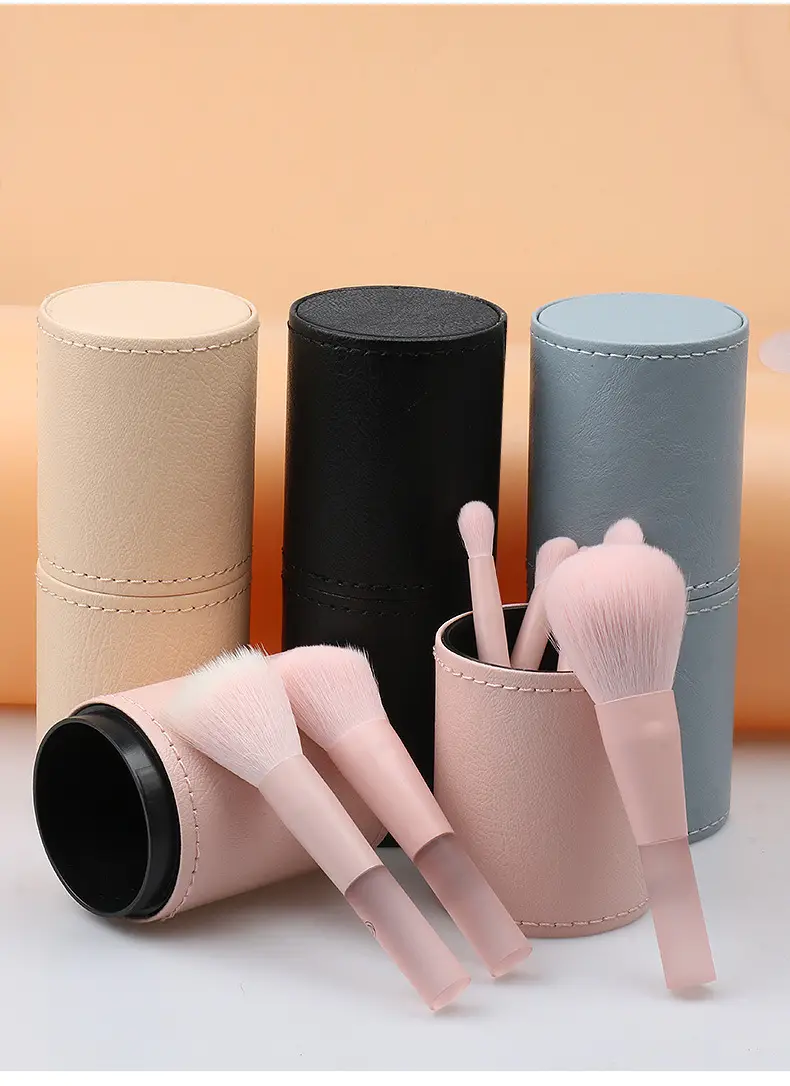 Mini Makeup Brush Storage Cylinder with Eyebrow Pen — feature 16
