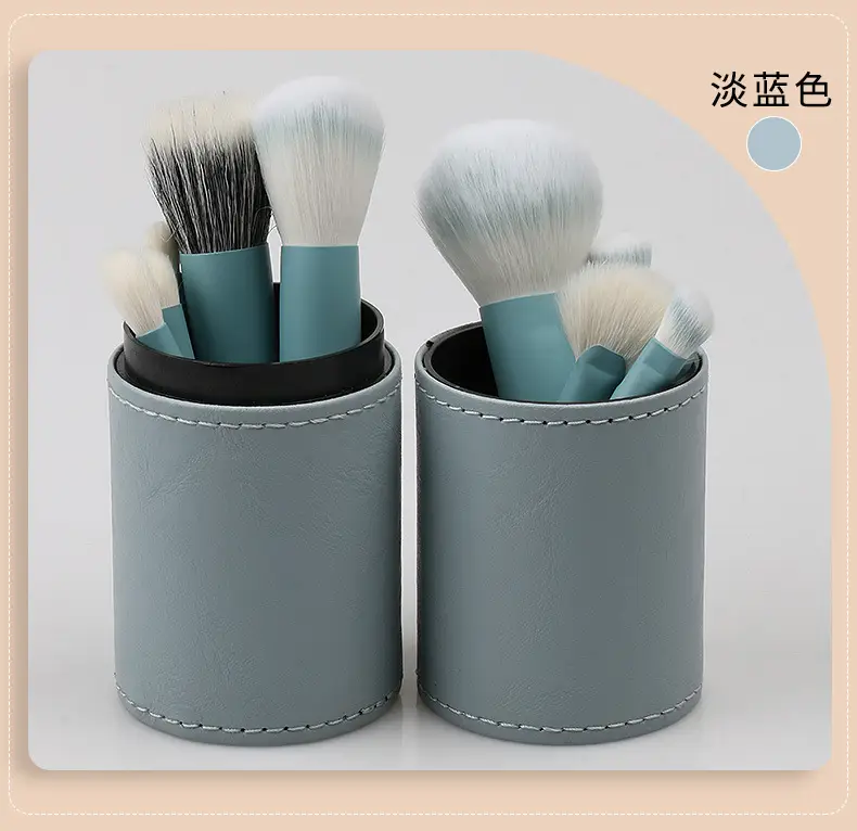 Mini Makeup Brush Storage Cylinder with Eyebrow Pen — feature 5