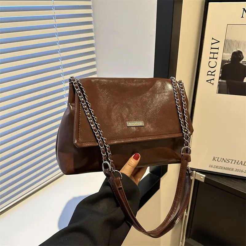 Black Korean Style Chain Shoulder Bag for Women 2024 - Image 5