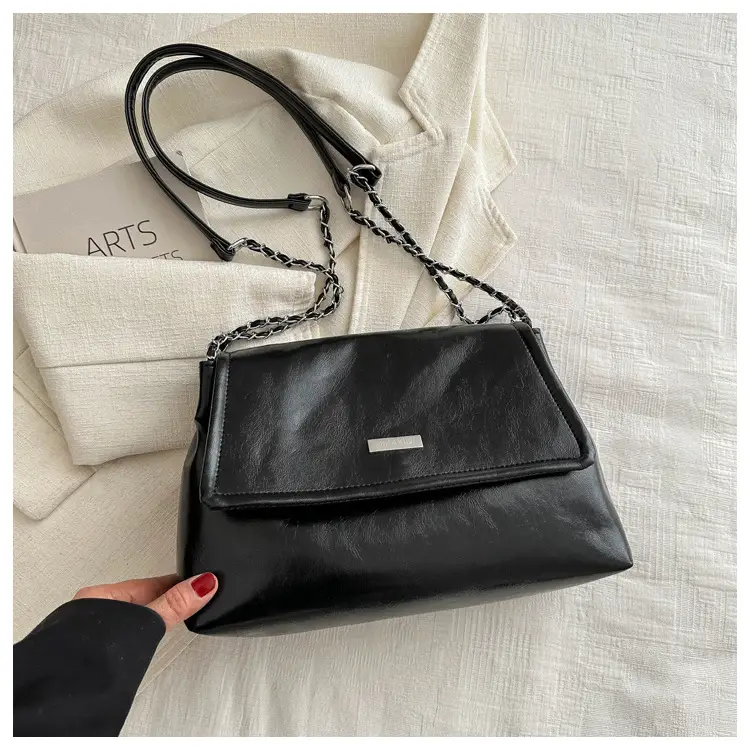 Black Korean Style Chain Shoulder Bag for Women 2024 — feature 10