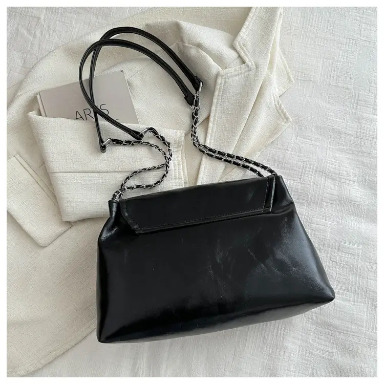 Black Korean Style Chain Shoulder Bag for Women 2024 — feature 12