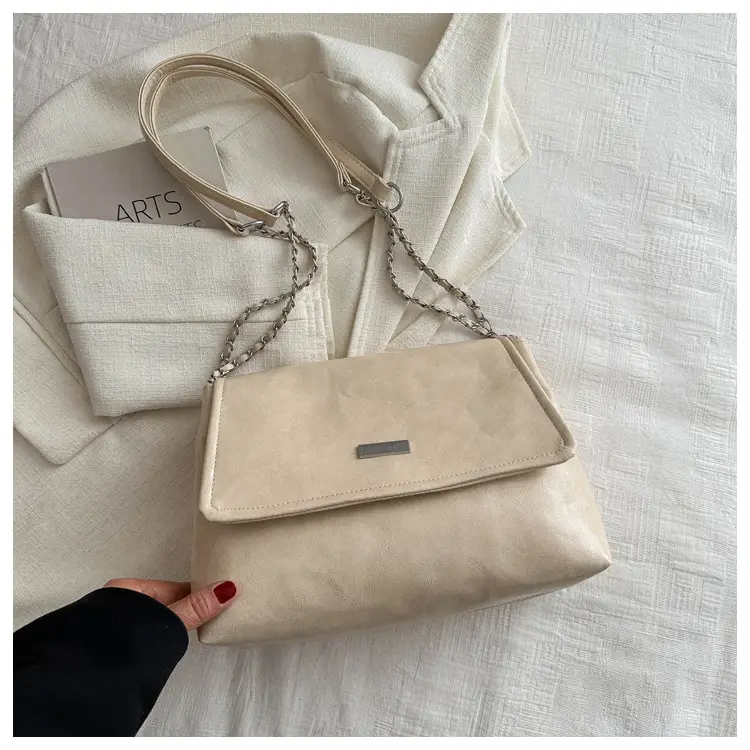 Black Korean Style Chain Shoulder Bag for Women 2024 — feature 13