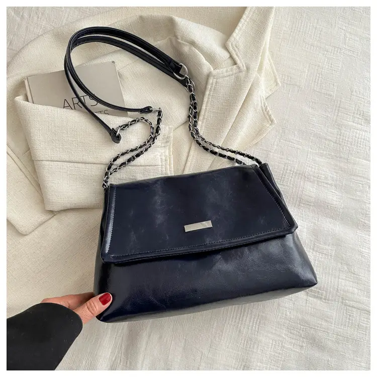 Black Korean Style Chain Shoulder Bag for Women 2024 — feature 16