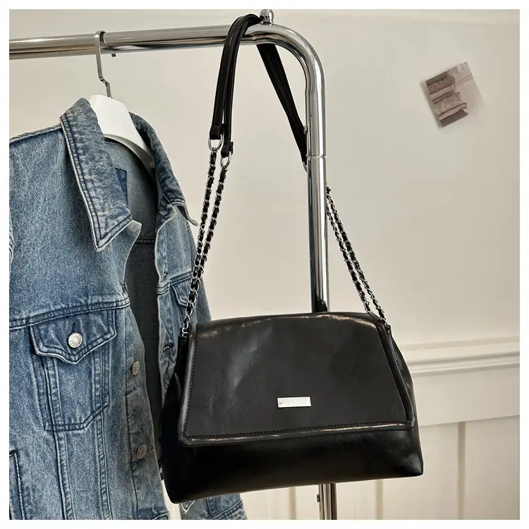 Black Korean Style Chain Shoulder Bag for Women 2024 — feature 37