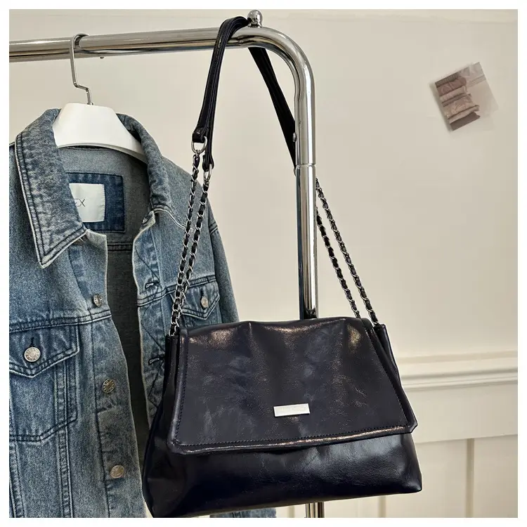 Black Korean Style Chain Shoulder Bag for Women 2024 — feature 40