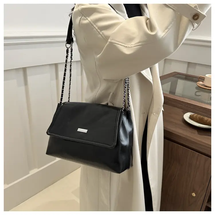 Black Korean Style Chain Shoulder Bag for Women 2024 — feature 42