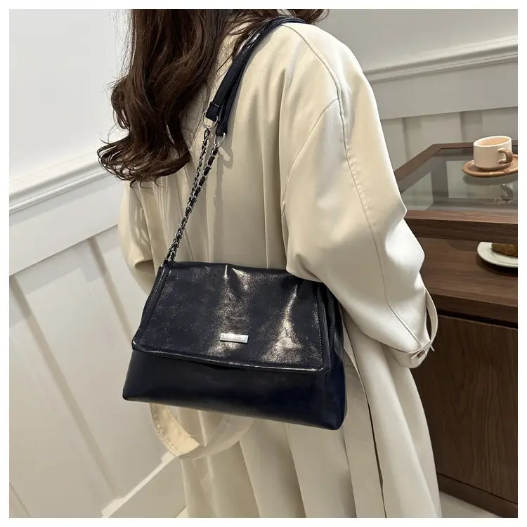 Black Korean Style Chain Shoulder Bag for Women 2024 — feature 43