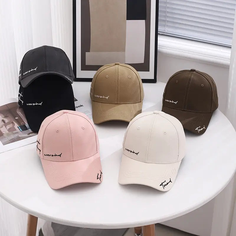 Black Korean Style Peaked Cap for Men Women — feature 1