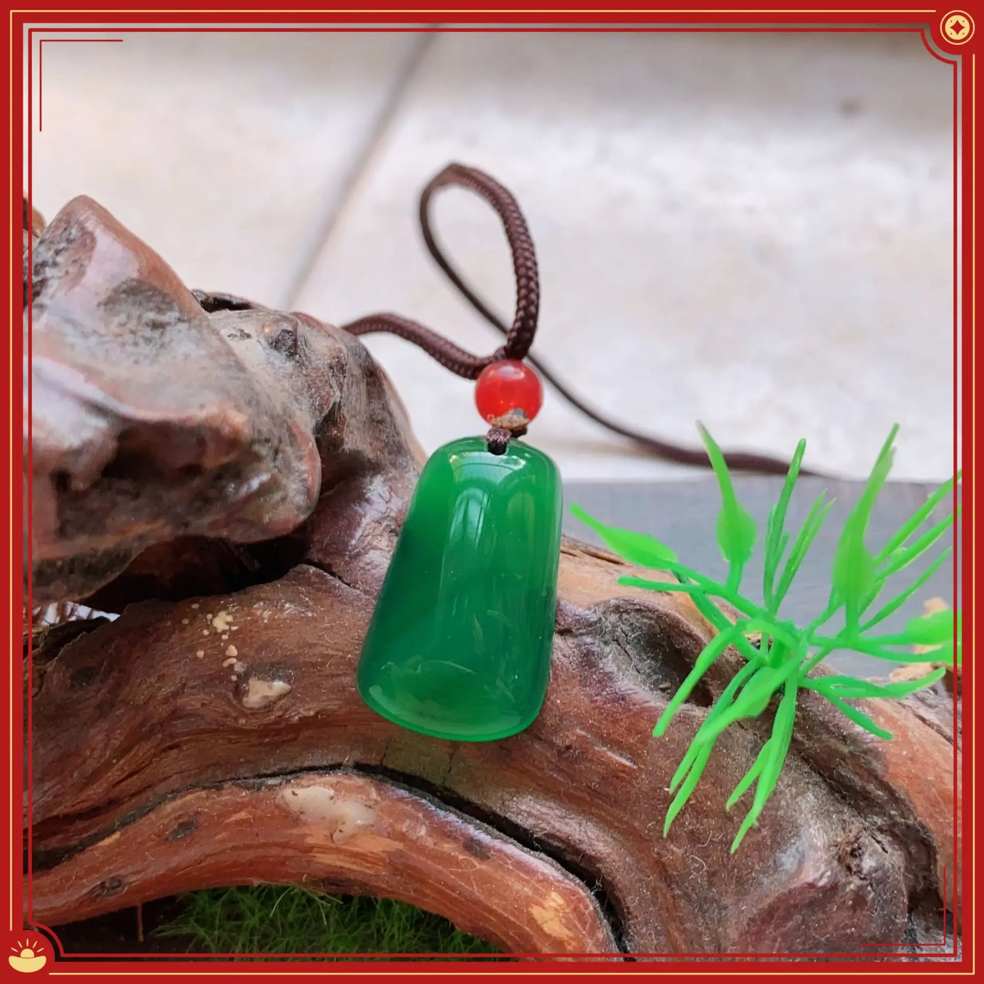 Green Agate Pendant with Red Button, Shipped in Variety — feature 6