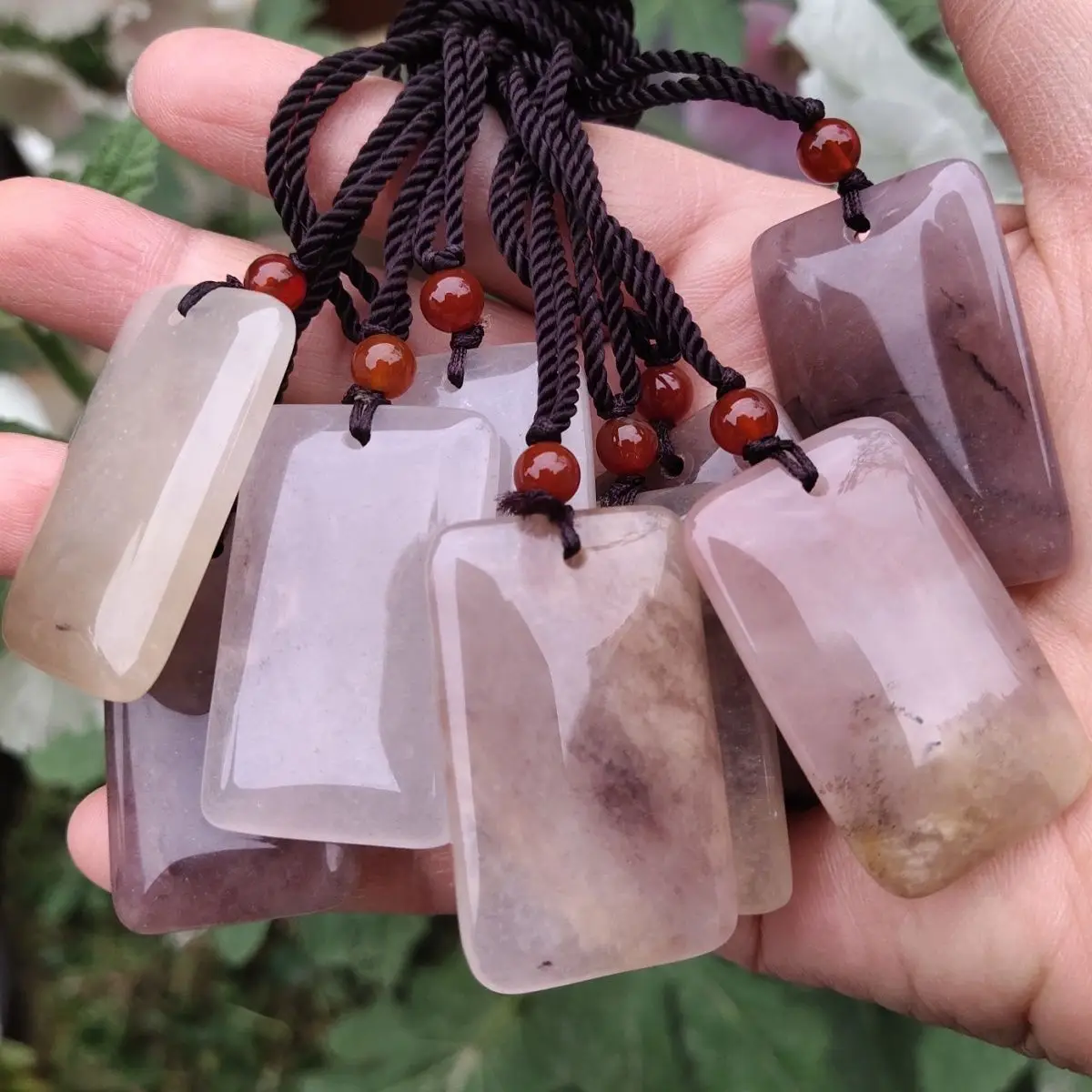 Golden Silk Jade Violet Peace Pendant Necklace for Women and Men — feature 7