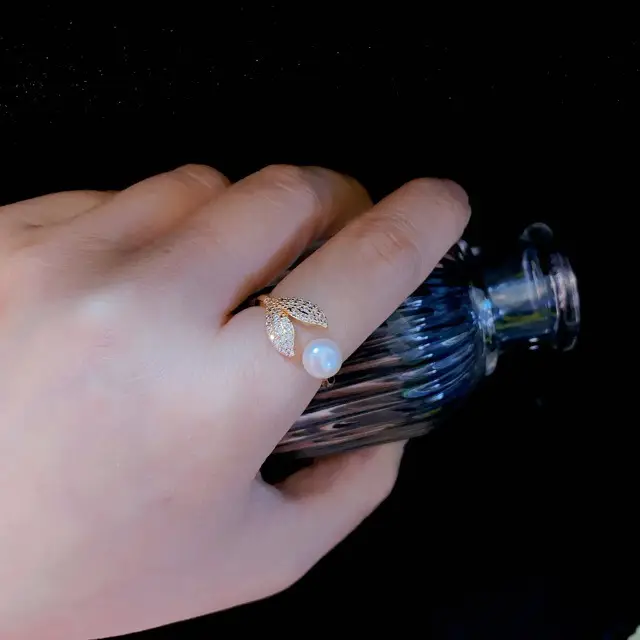 Women's Pearl Leaf Design Adjustable Ring - Image 8