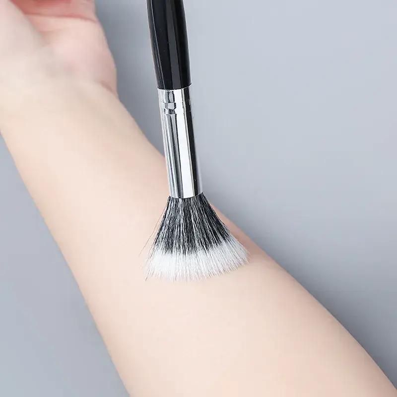 Double Layer Blush Brush High Quality Dot Color - Image 4