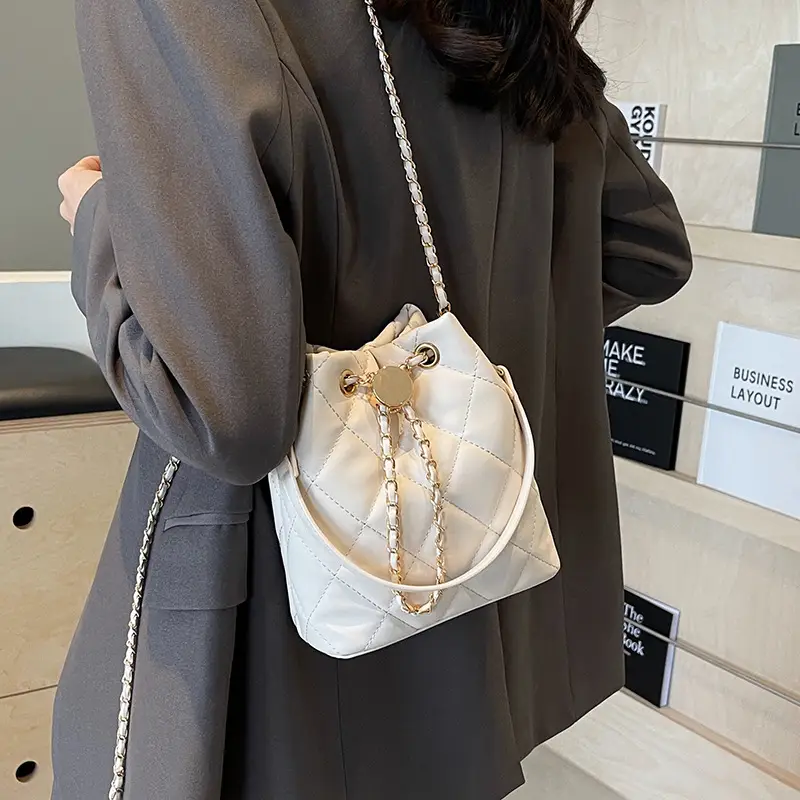Korean Style Diamond Chain Bucket Bag White Gold Chain