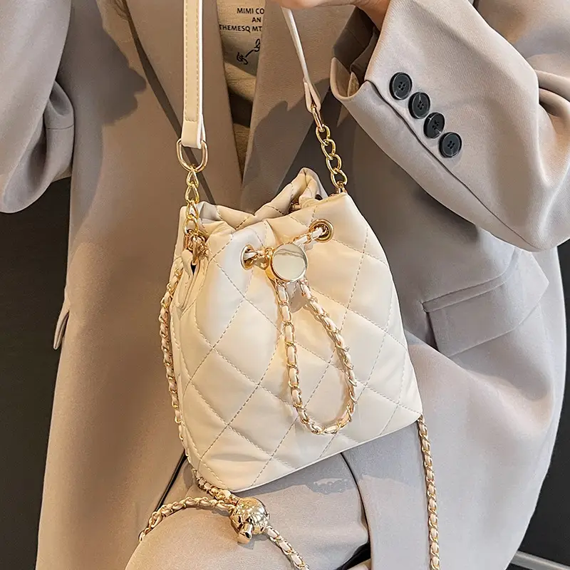Korean Style Diamond Chain Bucket Bag White Gold Chain